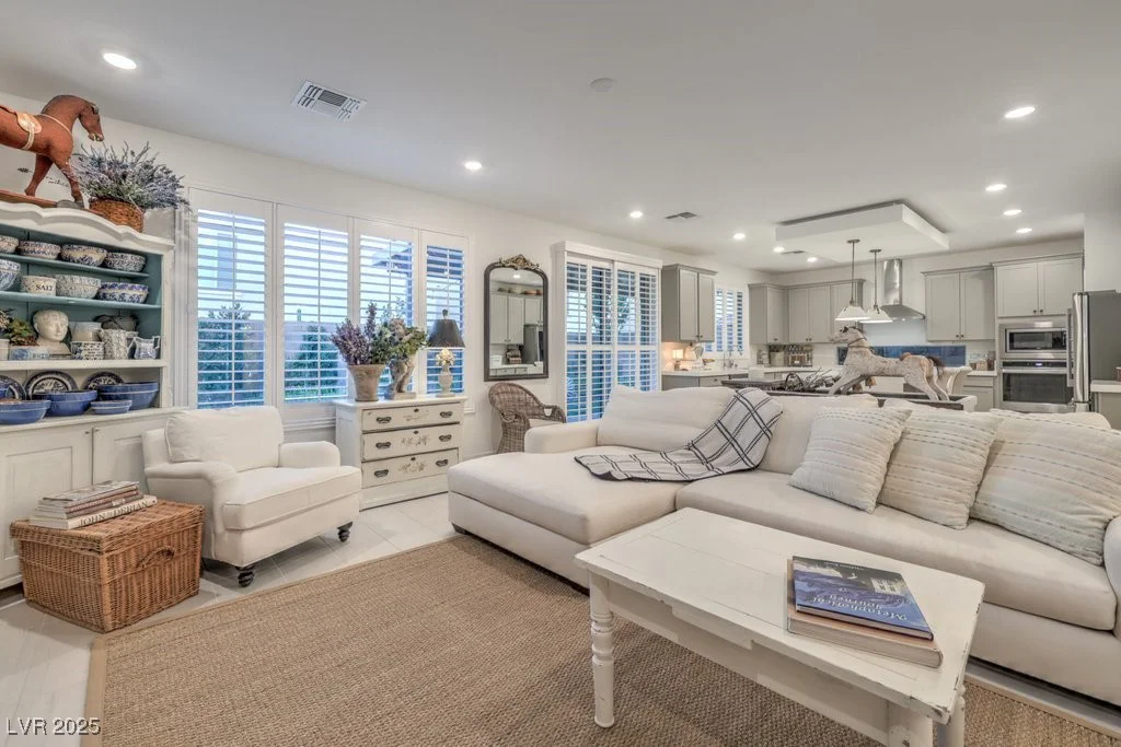 10140 Magnolia Creek, Las Vegas, NV 89141