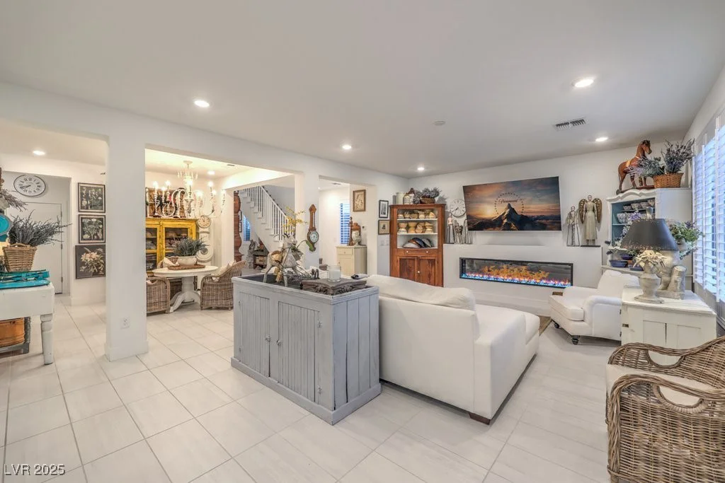 10140 Magnolia Creek, Las Vegas, NV 89141