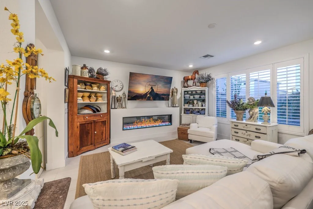 10140 Magnolia Creek, Las Vegas, NV 89141