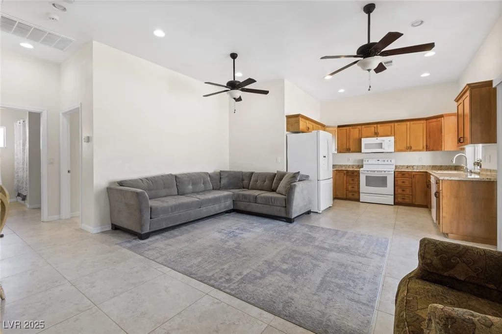 4545 Agate, Las Vegas, NV 89139