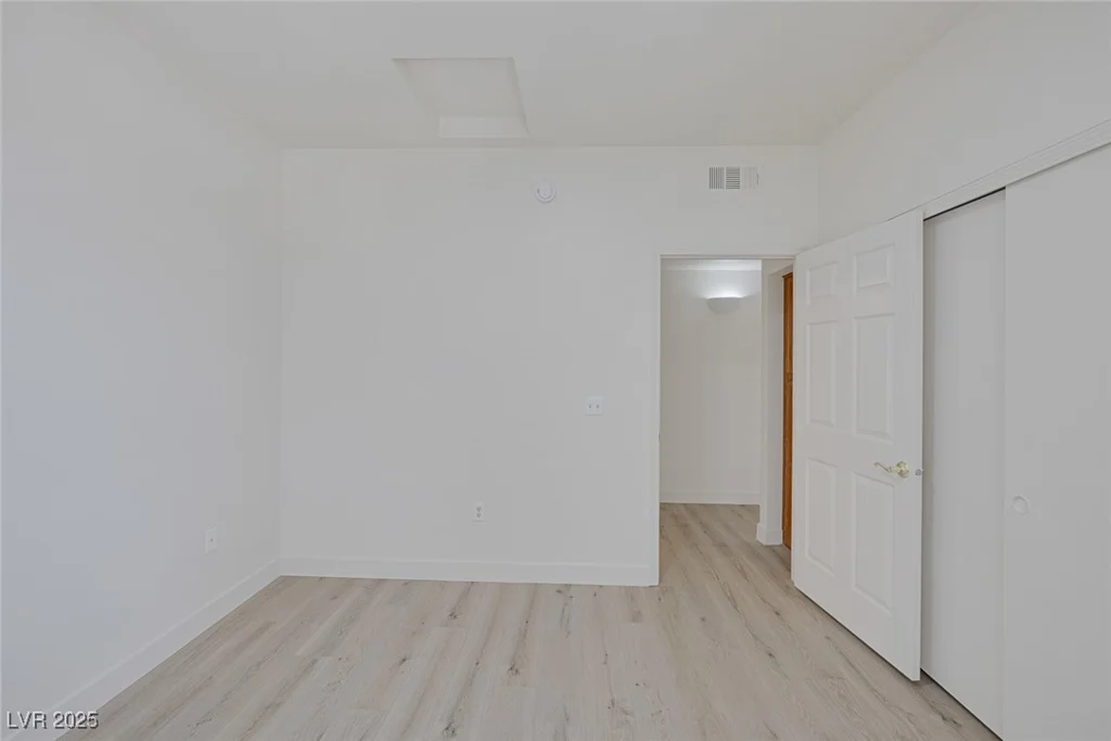 1830 Buffalo, Las Vegas, NV 89128