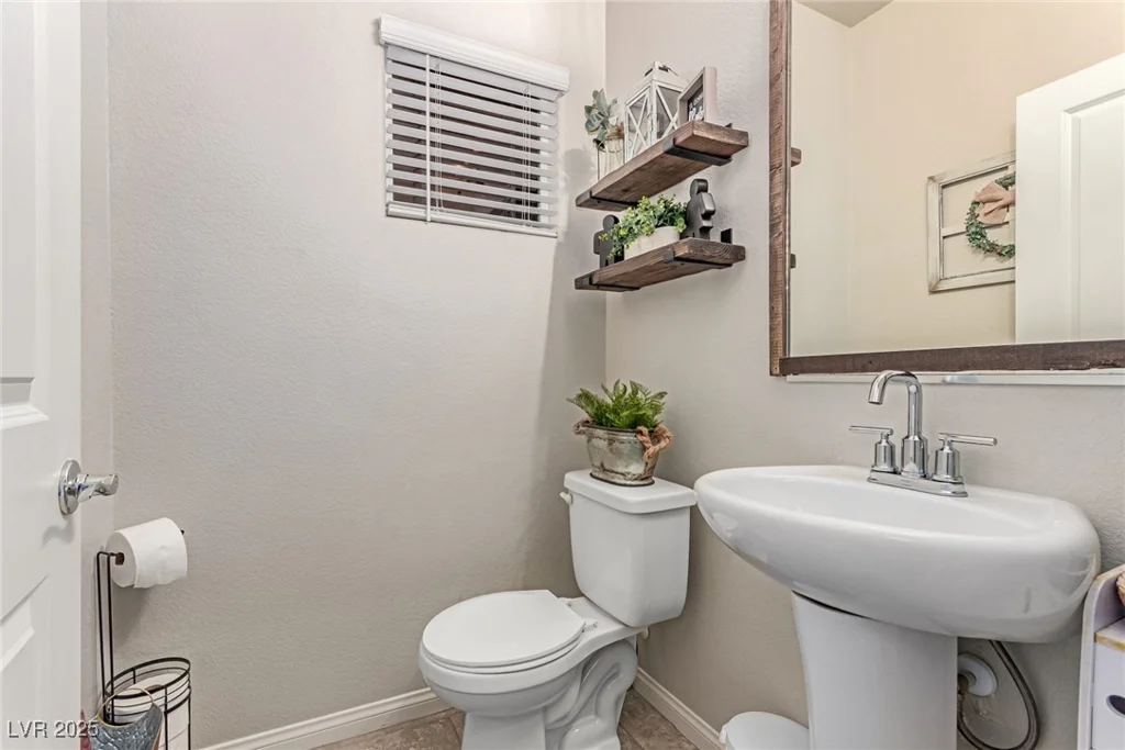 7824 Warm Winds, North Las Vegas, NV 89084