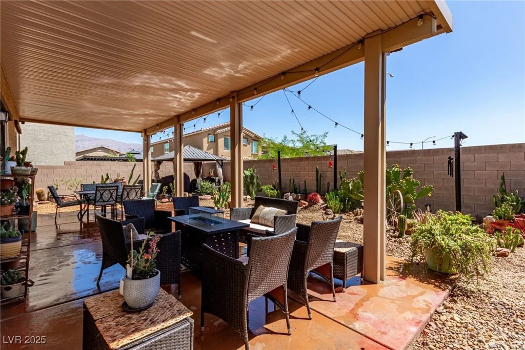 7824 Warm Winds, North Las Vegas, NV 89084