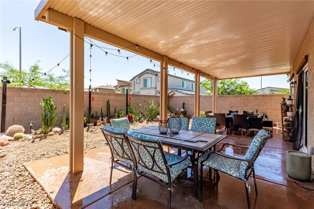 7824 Warm Winds, North Las Vegas, NV 89084