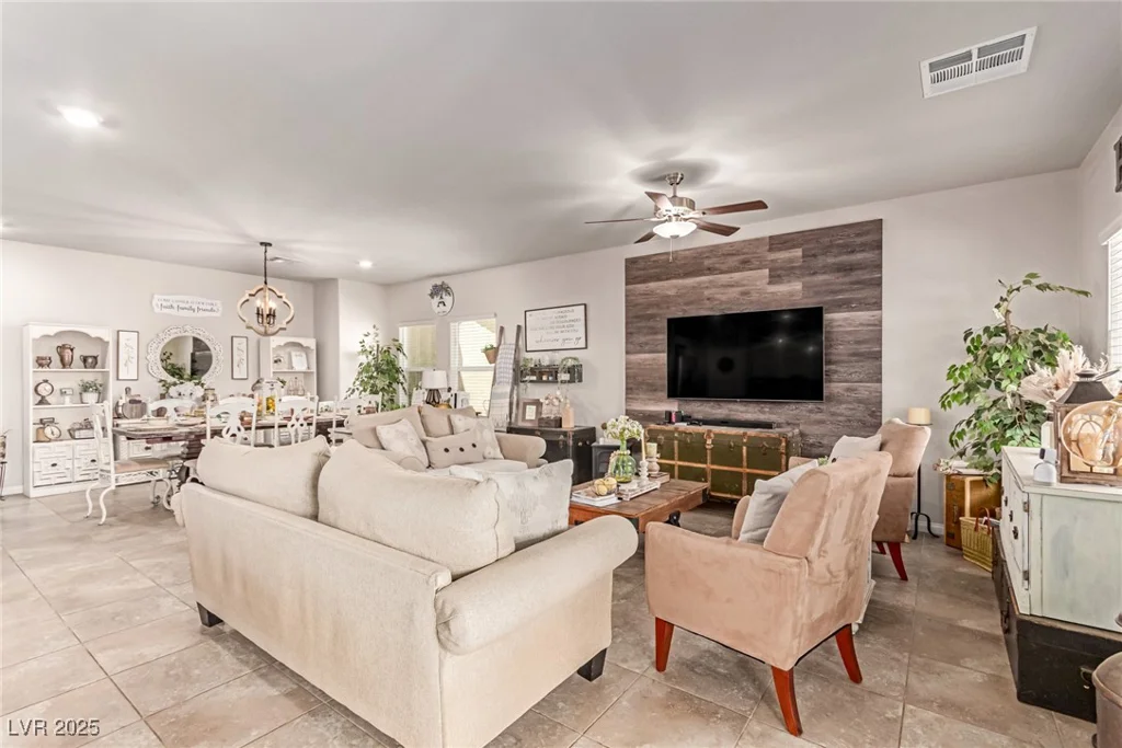 7824 Warm Winds, North Las Vegas, NV 89084
