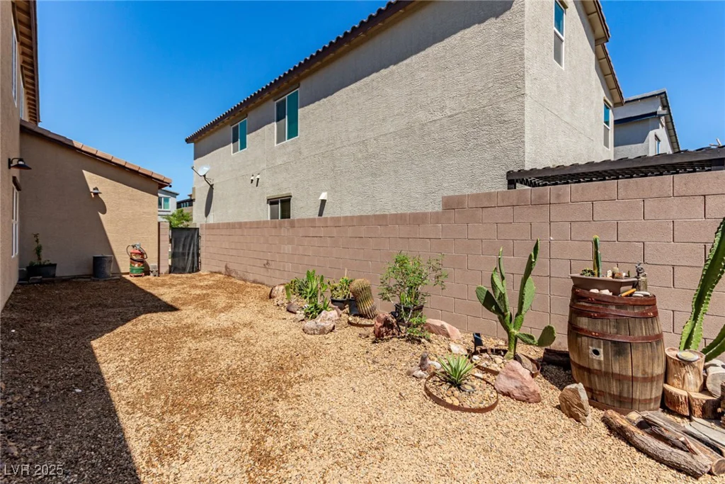 7824 Warm Winds, North Las Vegas, NV 89084