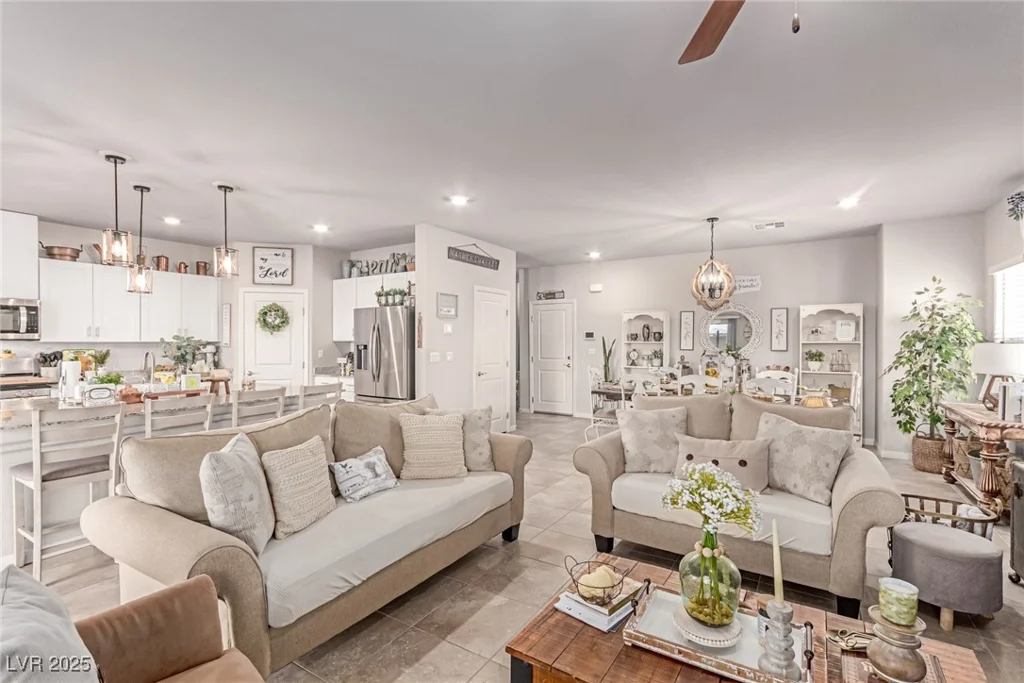 7824 Warm Winds, North Las Vegas, NV 89084