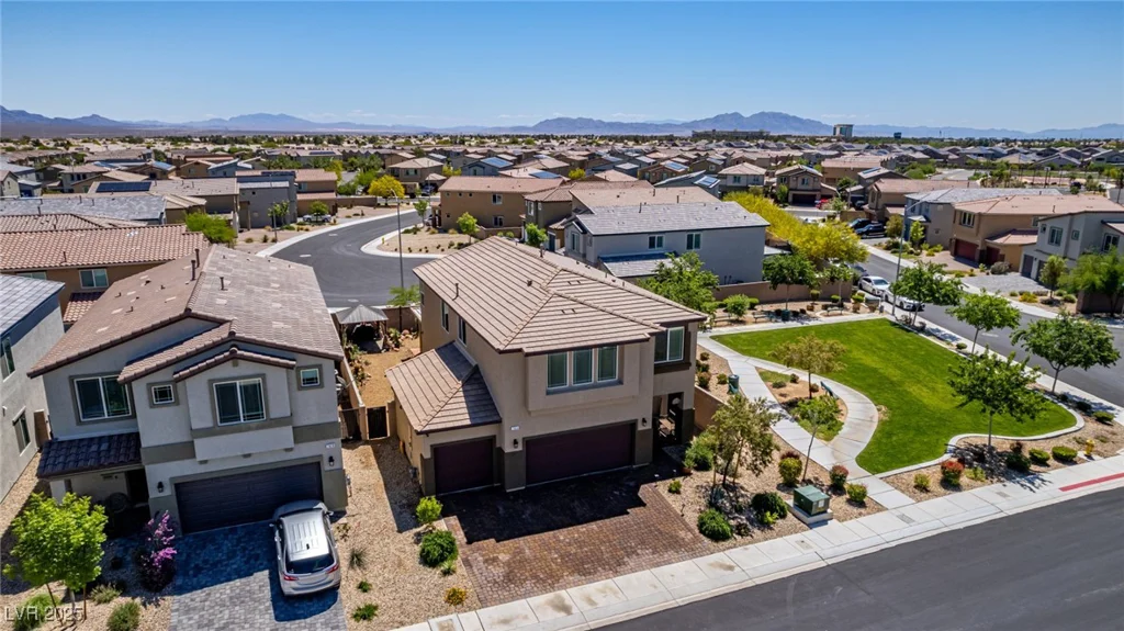 7824 Warm Winds, North Las Vegas, NV 89084