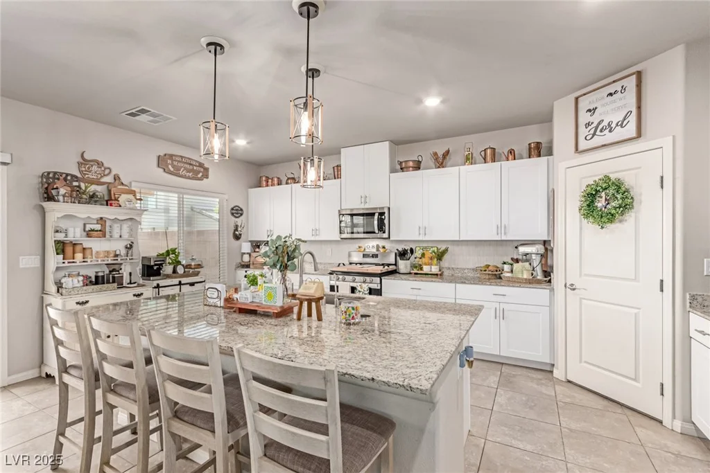 7824 Warm Winds, North Las Vegas, NV 89084