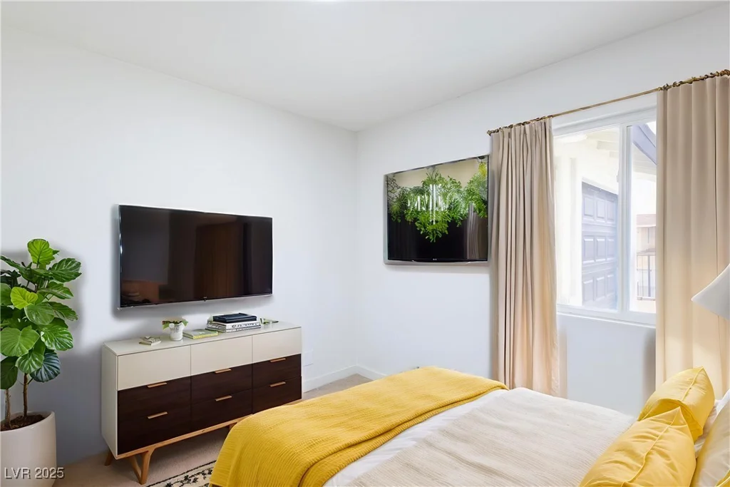 6170 University, Las Vegas, NV 89103