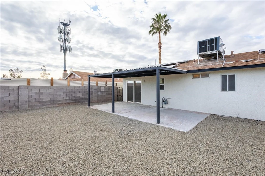 6170 University, Las Vegas, NV 89103