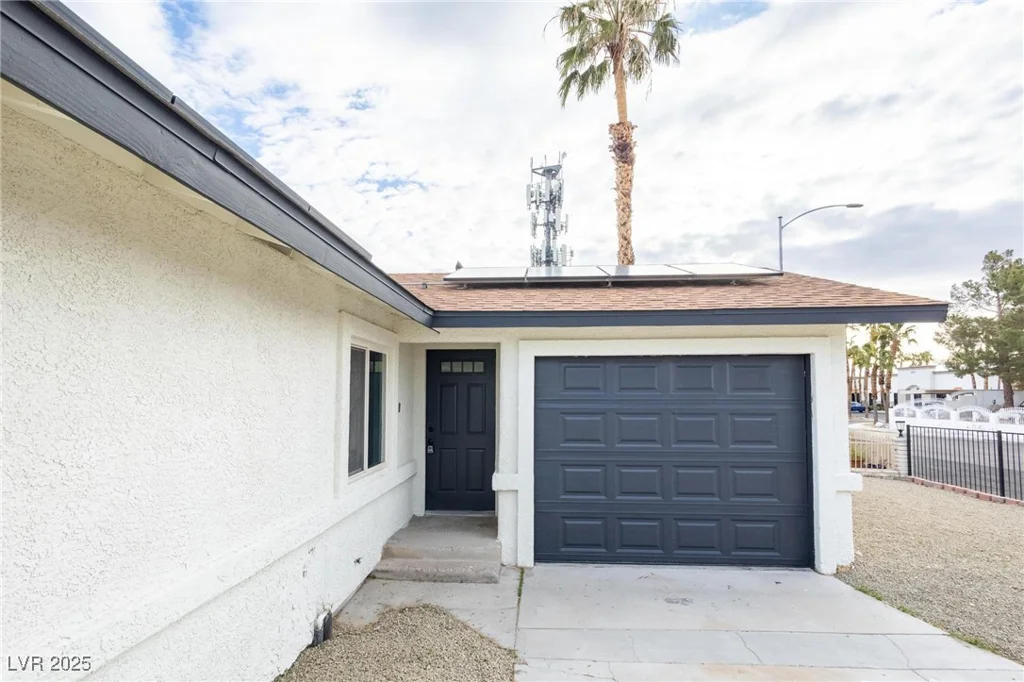 6170 University, Las Vegas, NV 89103
