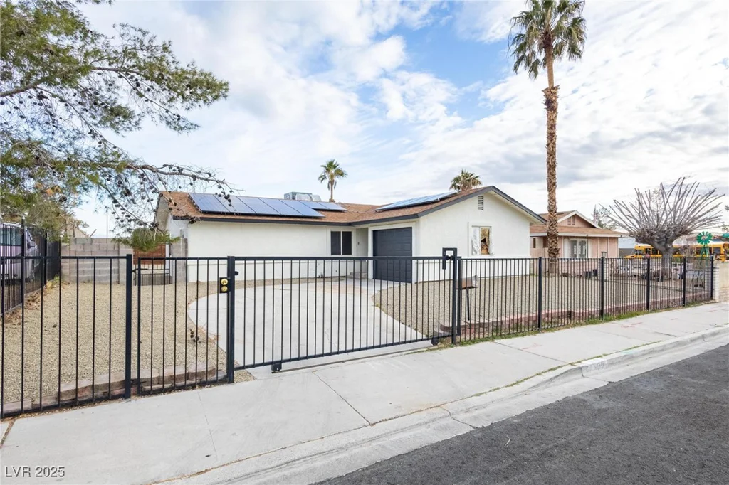 6170 University, Las Vegas, NV 89103