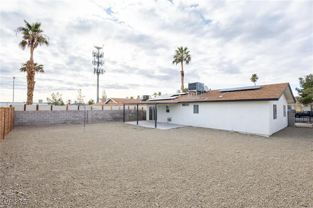 6170 University, Las Vegas, NV 89103