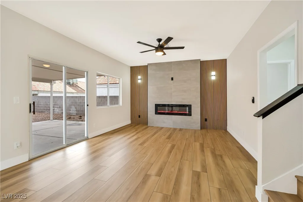 6388 Canyon Dawn, Las Vegas, NV 89108