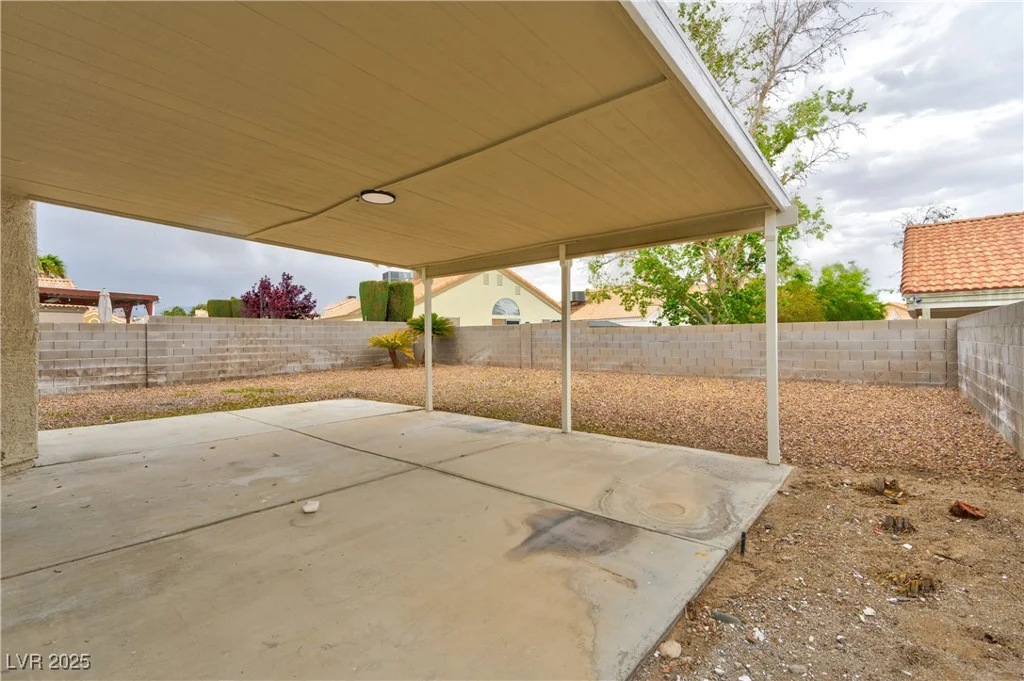 6388 Canyon Dawn, Las Vegas, NV 89108