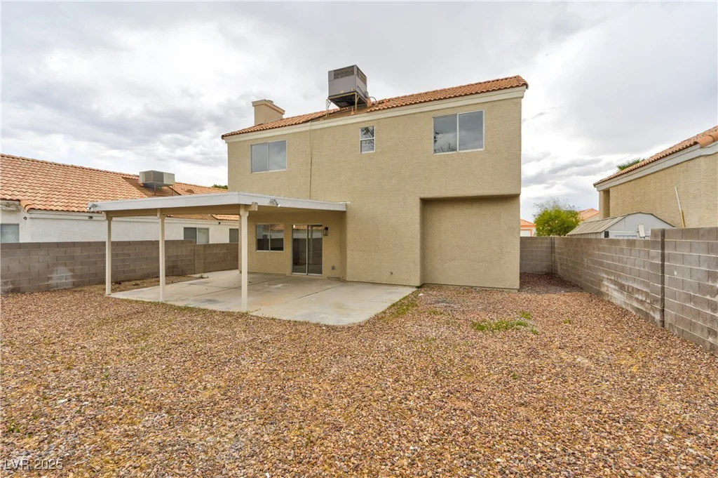 6388 Canyon Dawn, Las Vegas, NV 89108