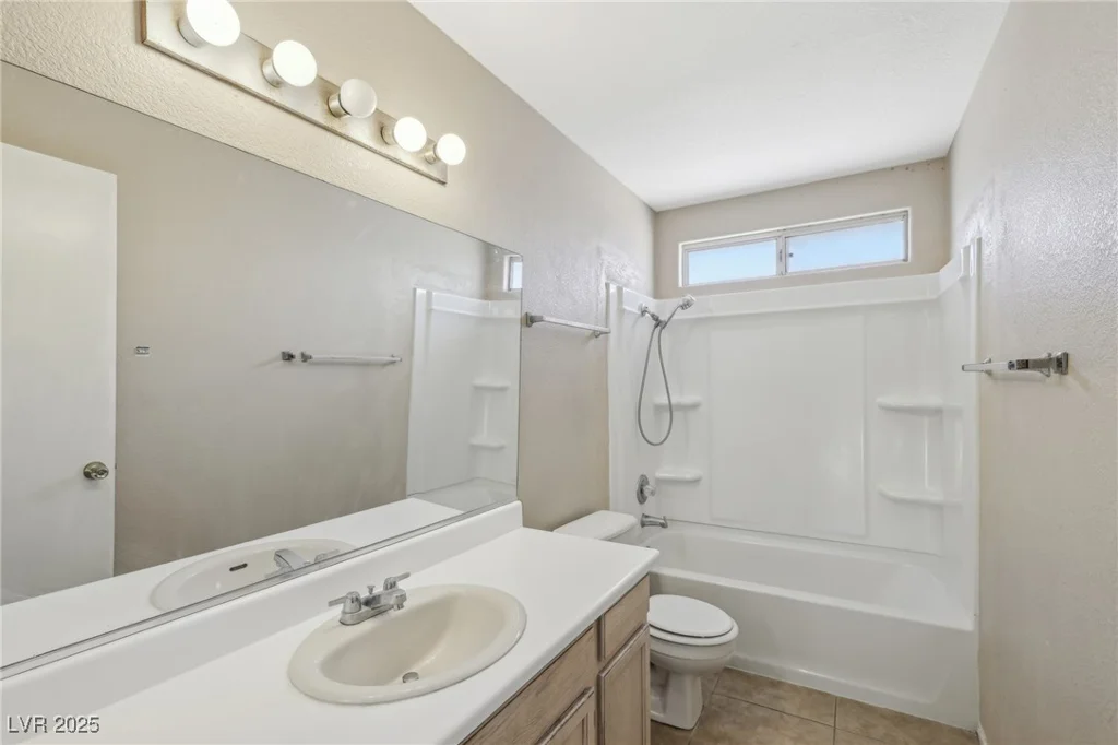 5636 Royal Castle, Las Vegas, NV 89130