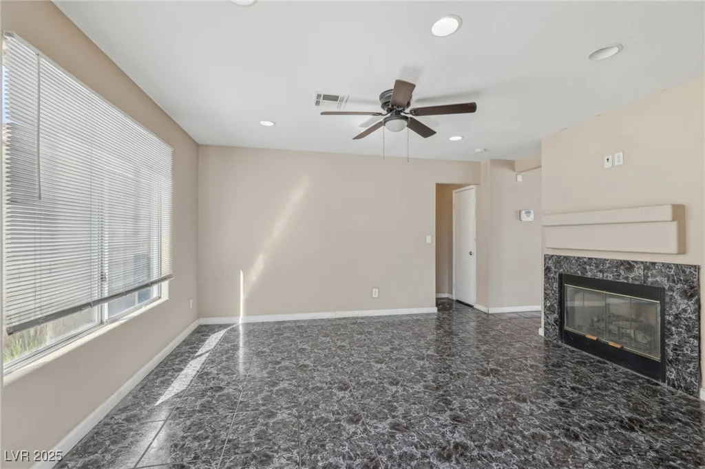 5636 Royal Castle, Las Vegas, NV 89130