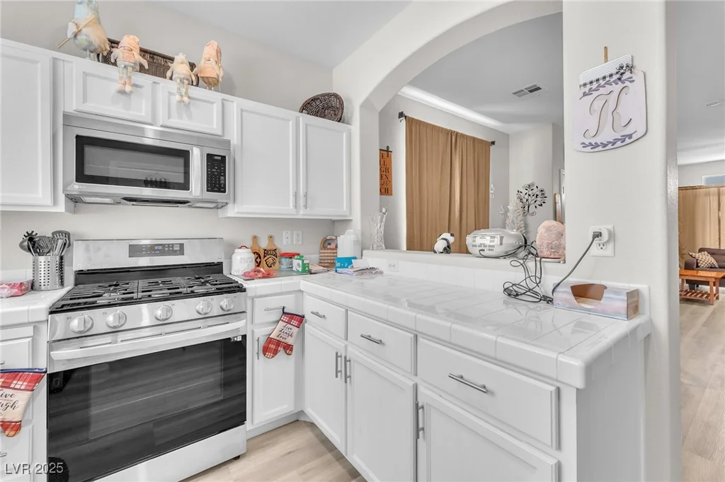 1011 Dancing Vines, Las Vegas, NV 89183
