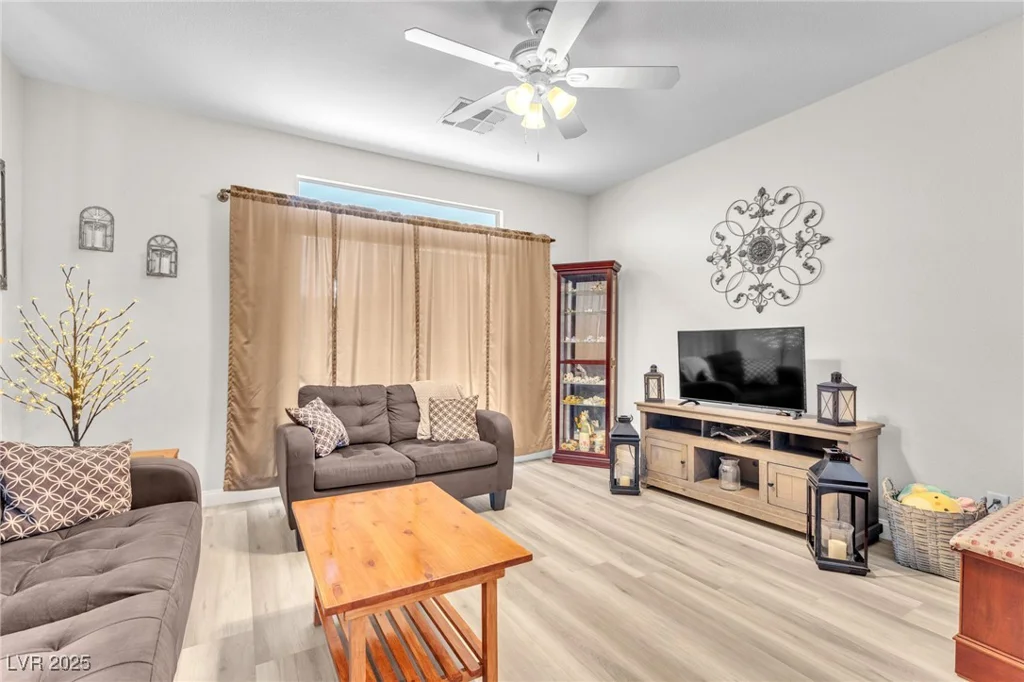 1011 Dancing Vines, Las Vegas, NV 89183