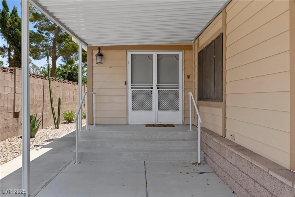 1285 Potosi, Boulder City, NV 89005