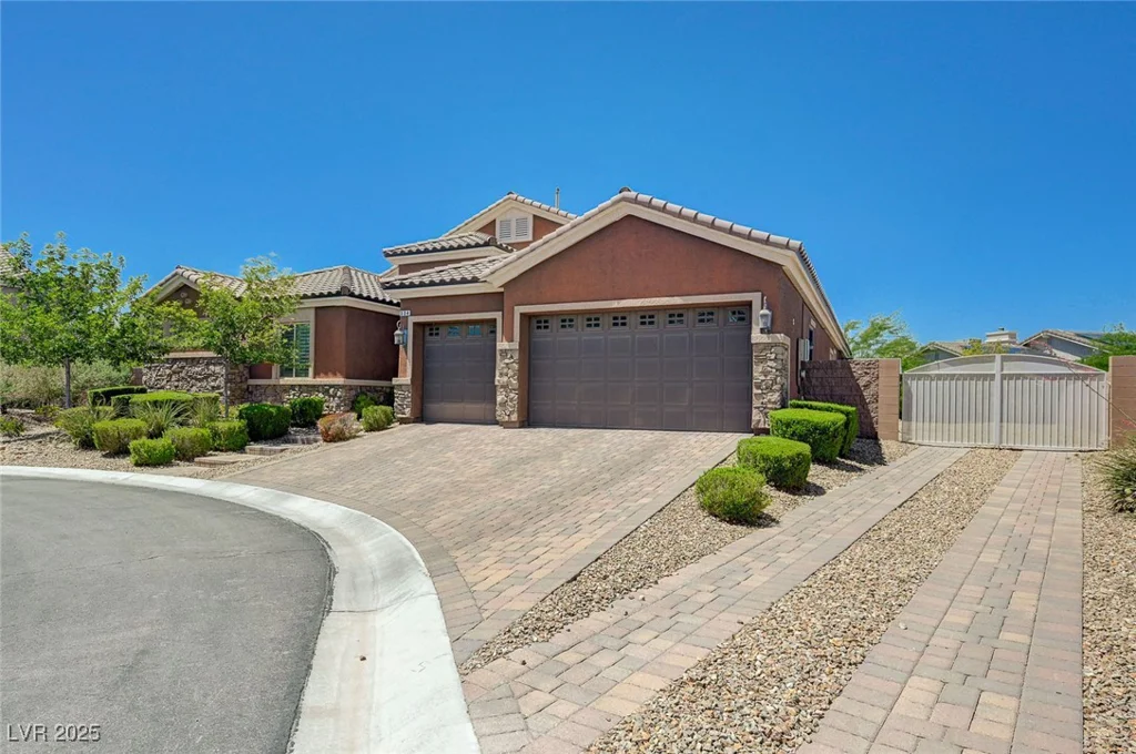 334 Cougar Estates, Las Vegas, NV 89123