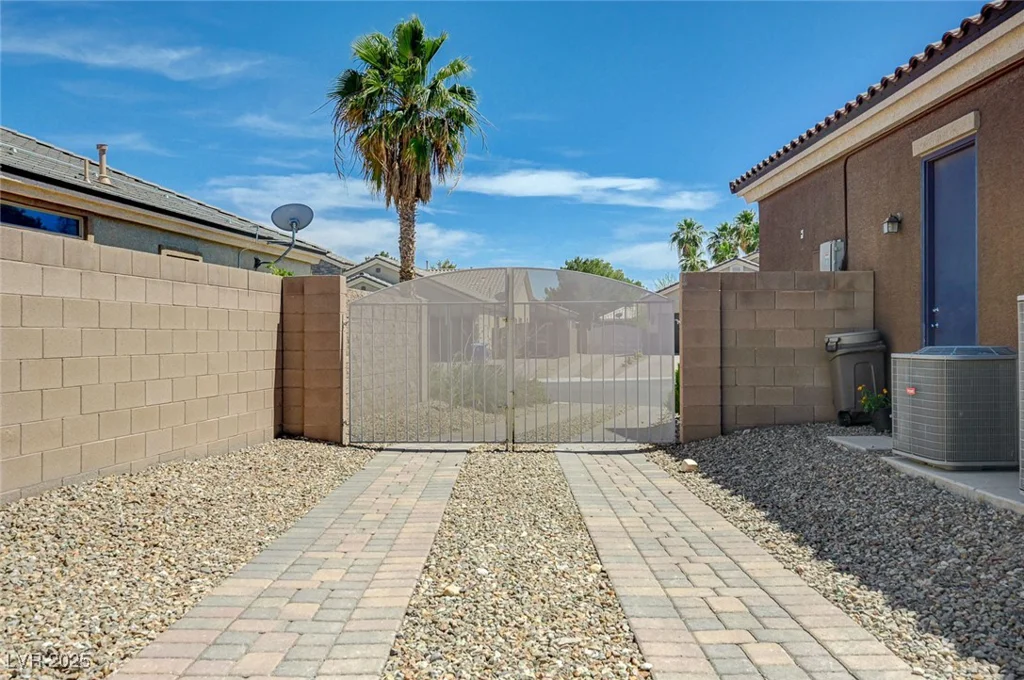 334 Cougar Estates, Las Vegas, NV 89123
