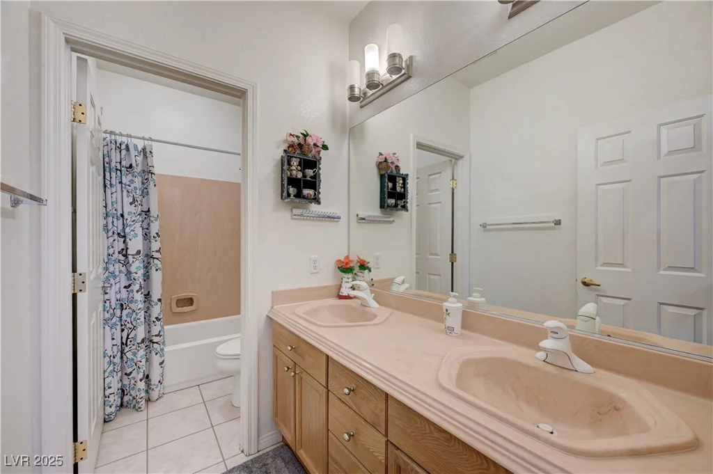 3873 Palm Island, Las Vegas, NV 89147