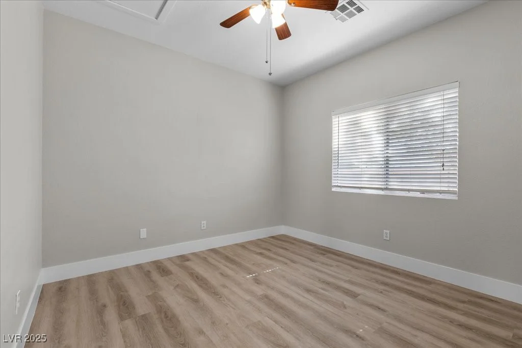 10613 Tiffanieville, Las Vegas, NV 89129
