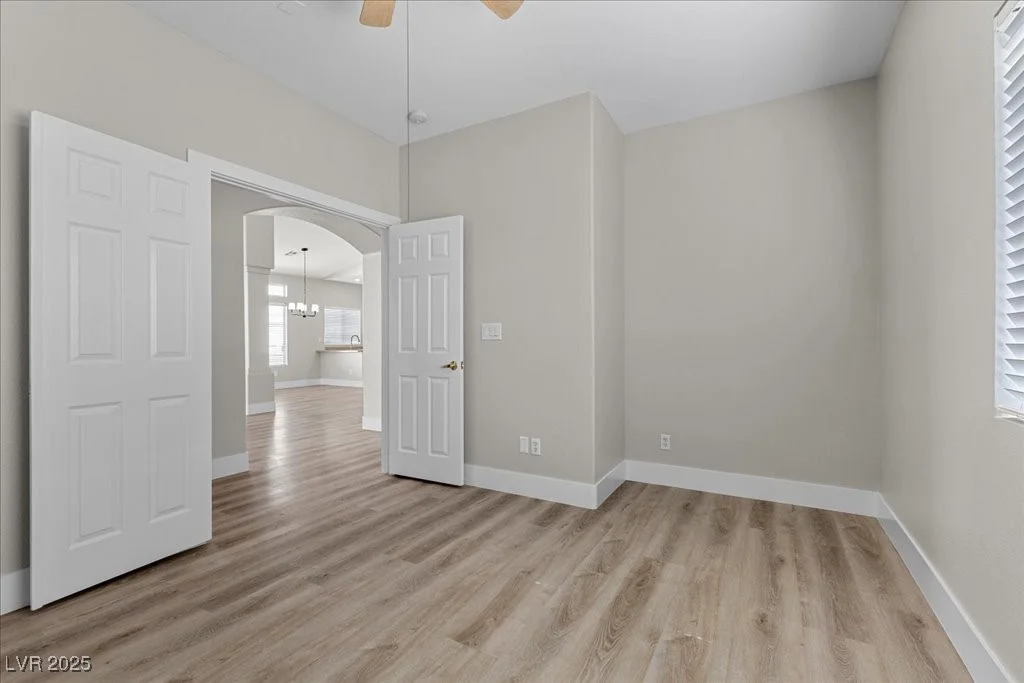 10613 Tiffanieville, Las Vegas, NV 89129