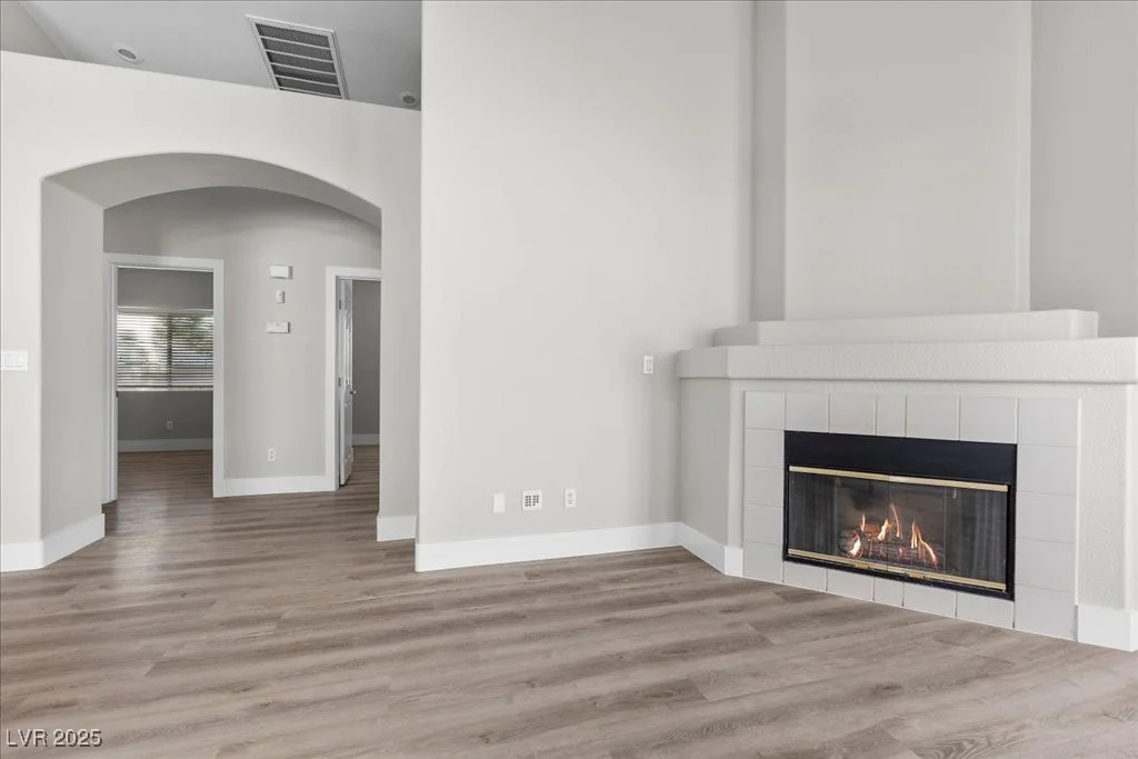 10613 Tiffanieville, Las Vegas, NV 89129