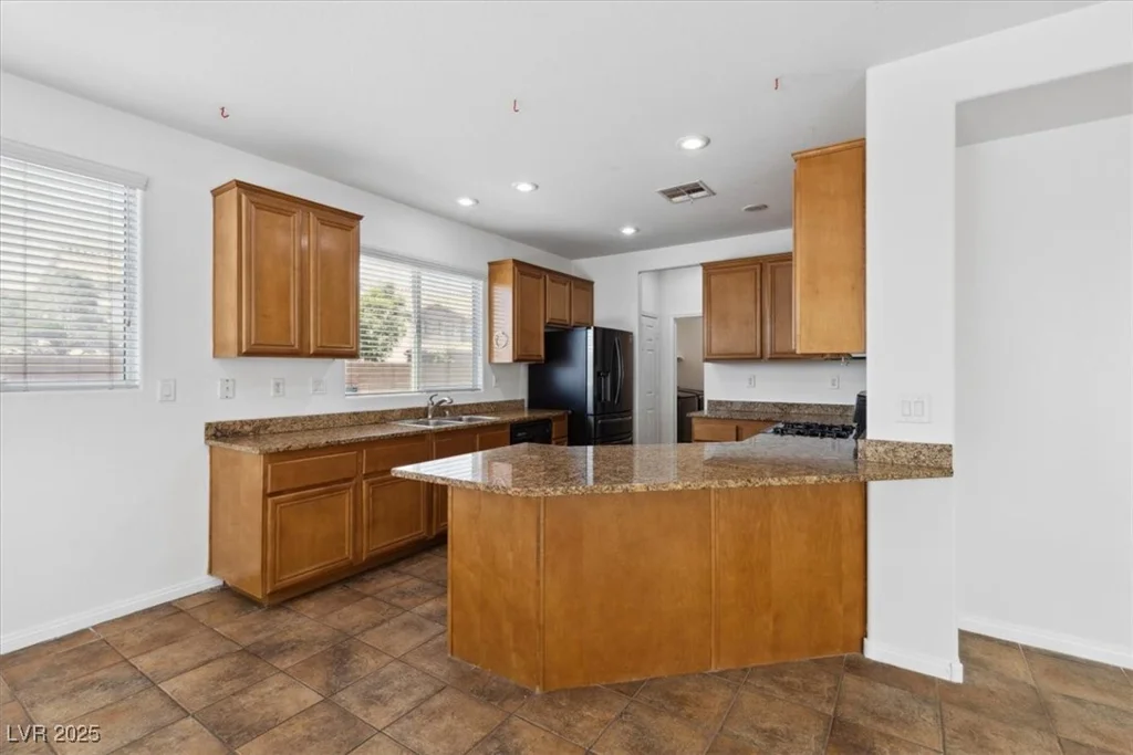 6636 Surfbird, North Las Vegas, NV 89084