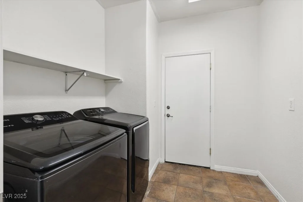 6636 Surfbird, North Las Vegas, NV 89084