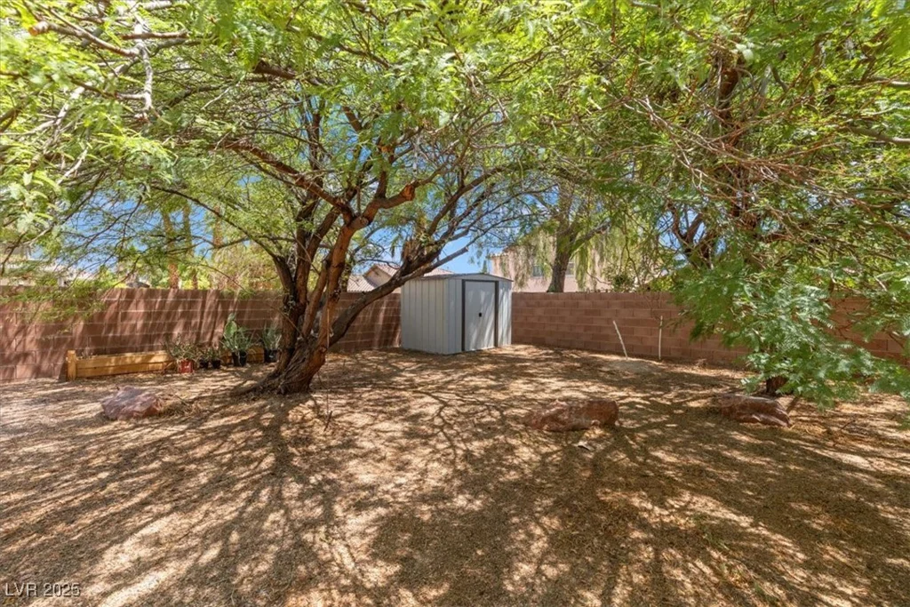 6636 Surfbird, North Las Vegas, NV 89084