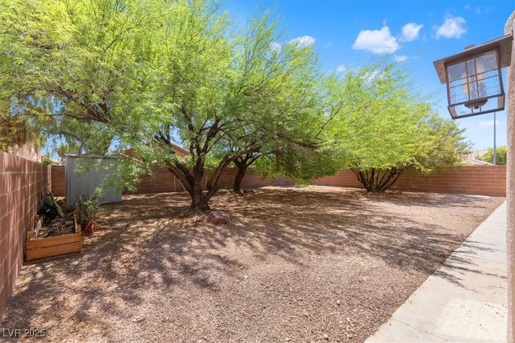 6636 Surfbird, North Las Vegas, NV 89084