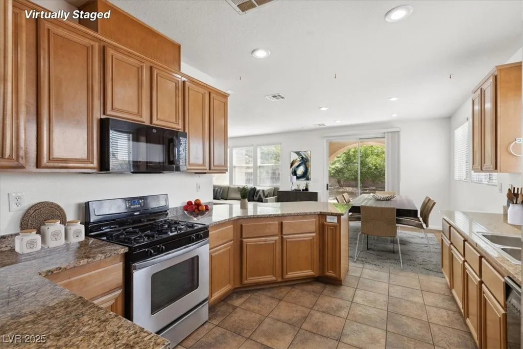 6636 Surfbird, North Las Vegas, NV 89084