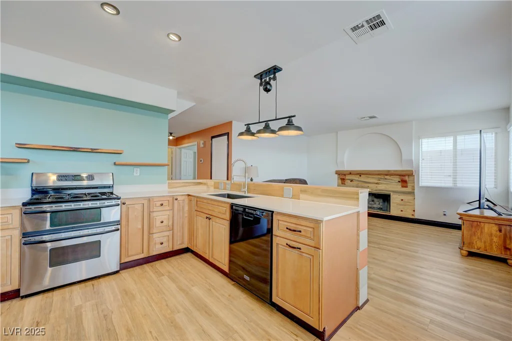 7528 Golden Yucca, Las Vegas, NV 89147