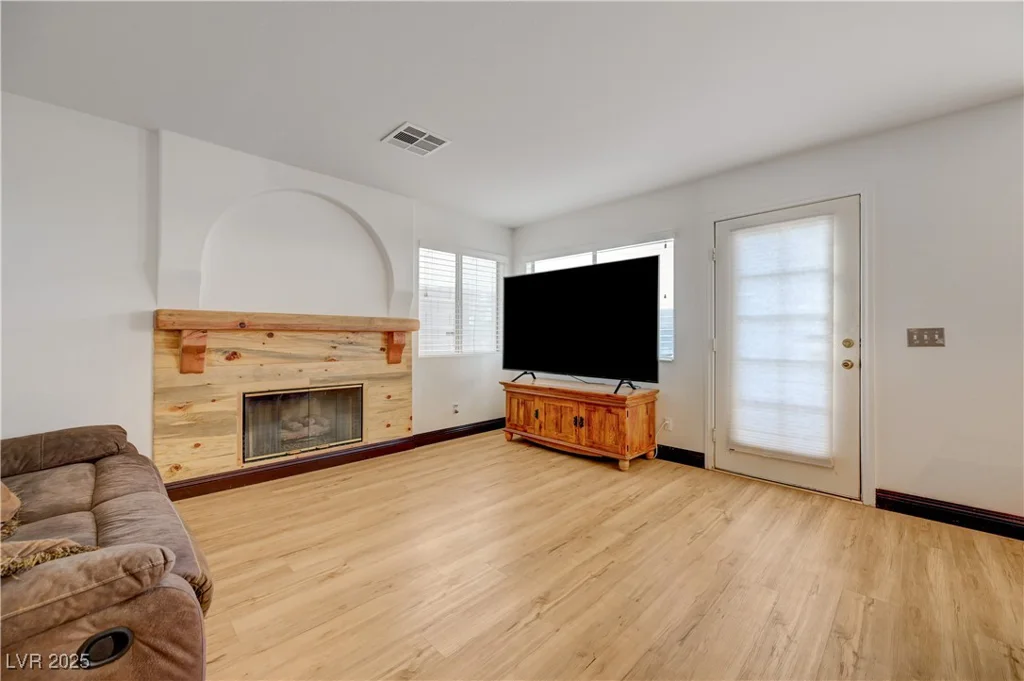 7528 Golden Yucca, Las Vegas, NV 89147