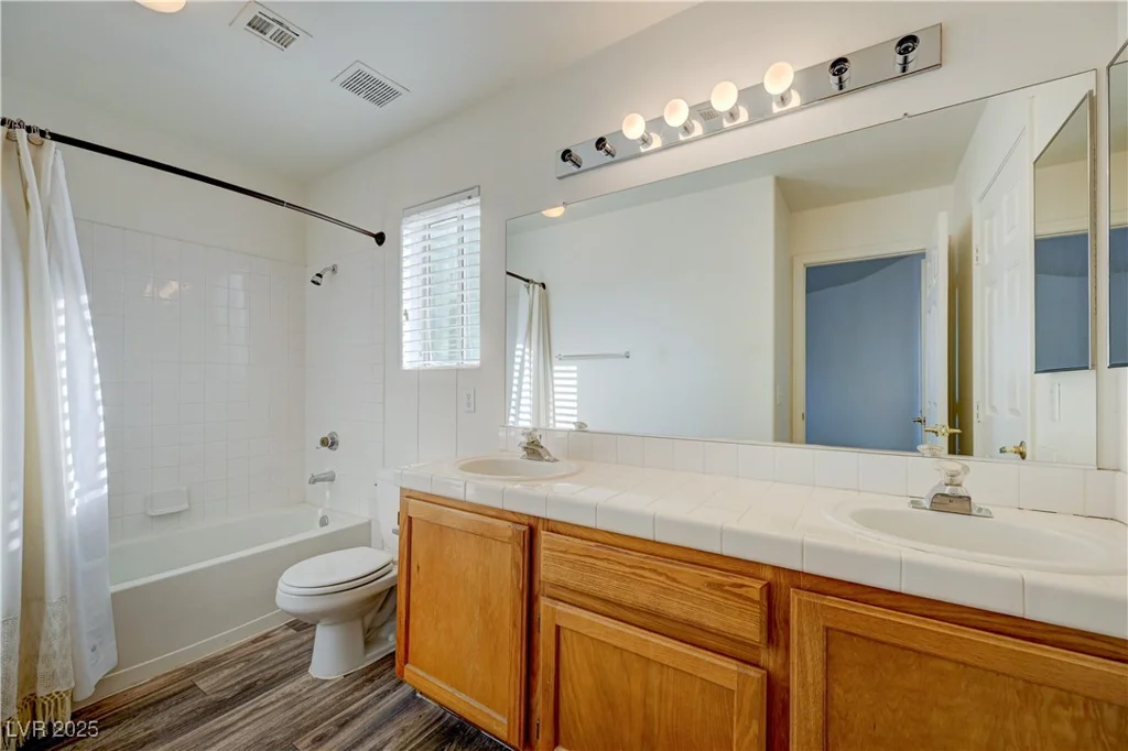 7528 Golden Yucca, Las Vegas, NV 89147