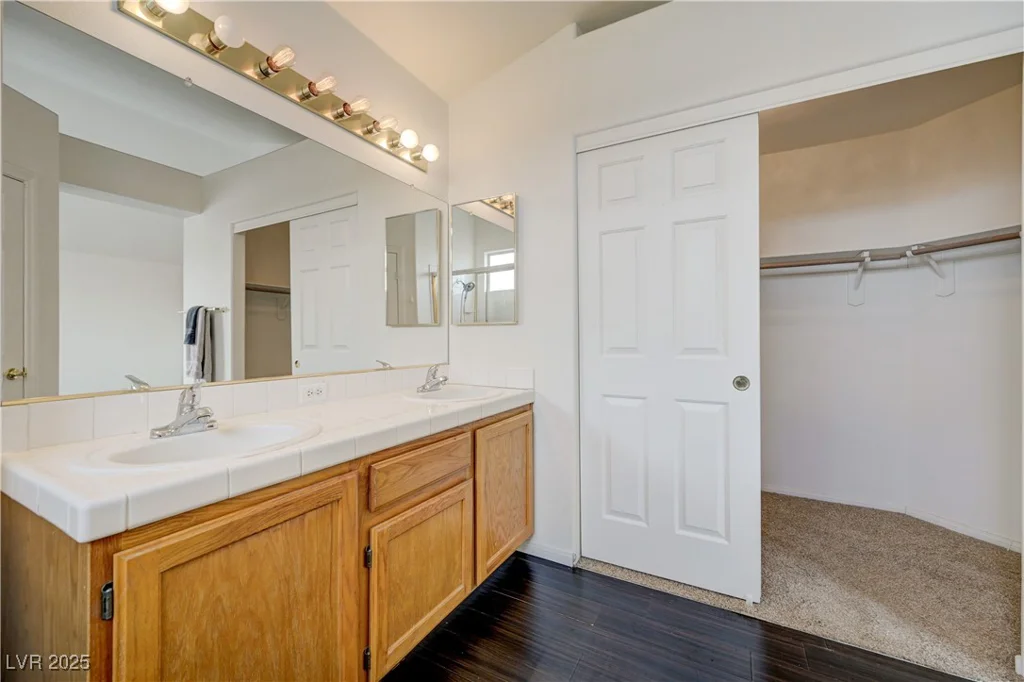 7528 Golden Yucca, Las Vegas, NV 89147