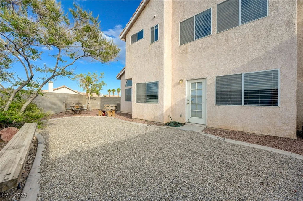 7528 Golden Yucca, Las Vegas, NV 89147