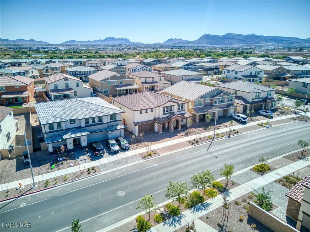 425 Canary Song, Henderson, NV 89011