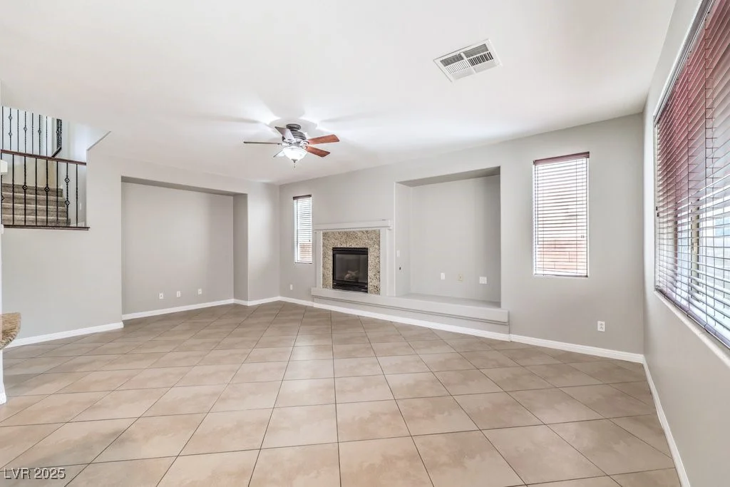 3725 Moonshine Falls, North Las Vegas, NV 89085