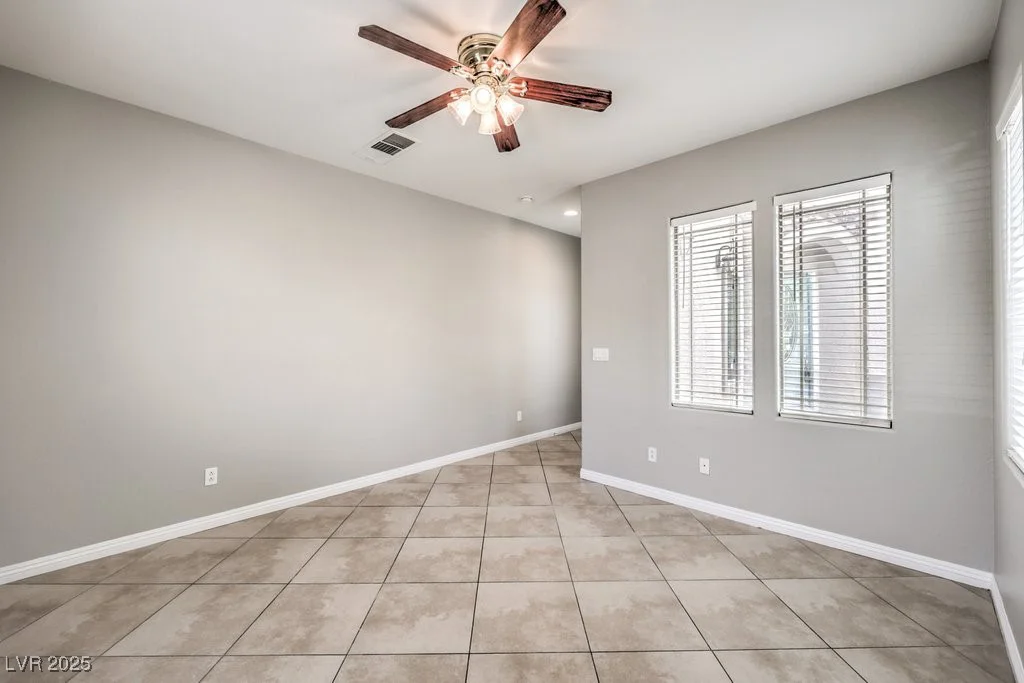 3725 Moonshine Falls, North Las Vegas, NV 89085