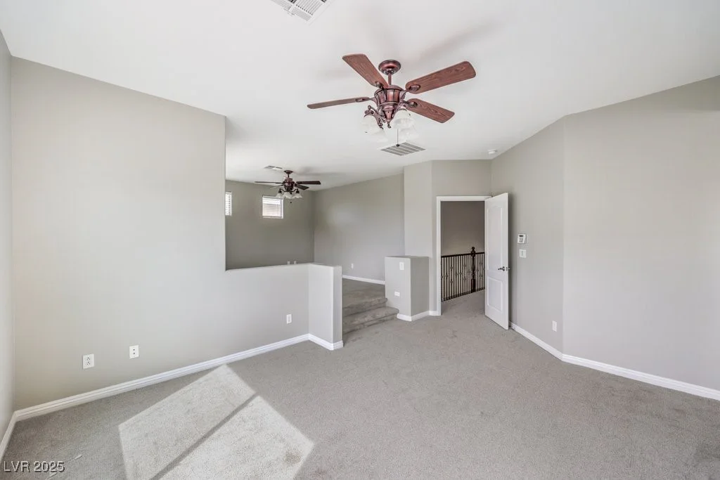 3725 Moonshine Falls, North Las Vegas, NV 89085