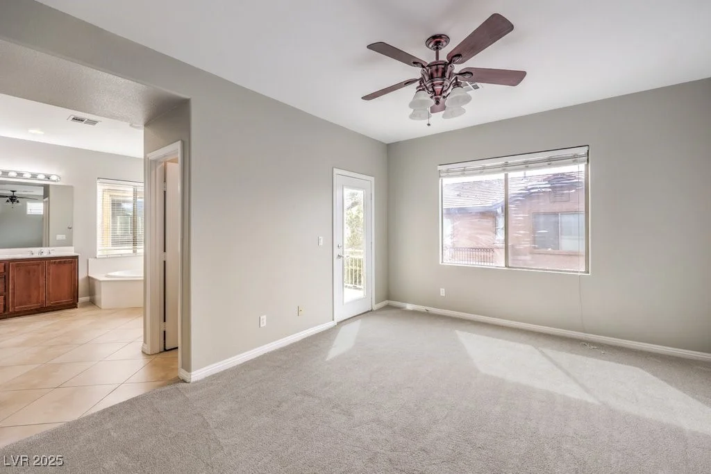 3725 Moonshine Falls, North Las Vegas, NV 89085