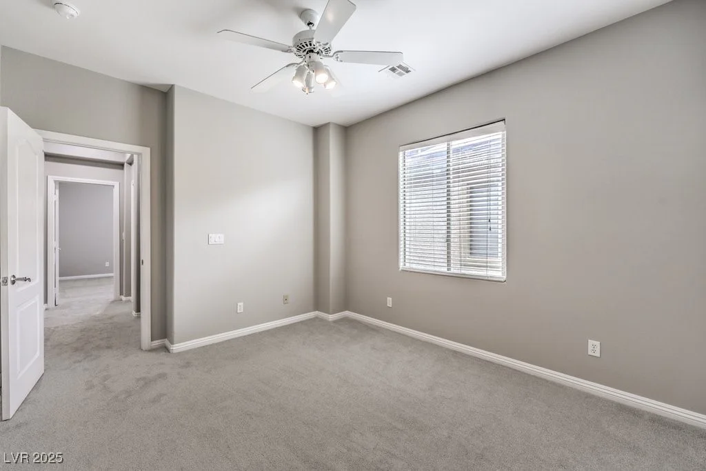 3725 Moonshine Falls, North Las Vegas, NV 89085