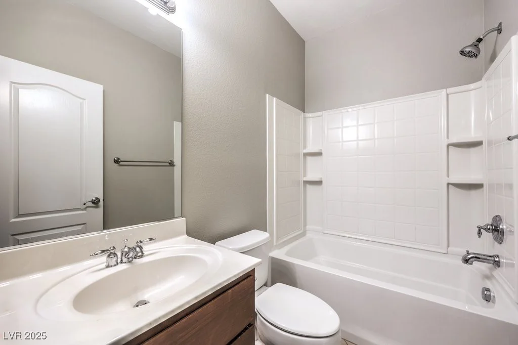 3725 Moonshine Falls, North Las Vegas, NV 89085