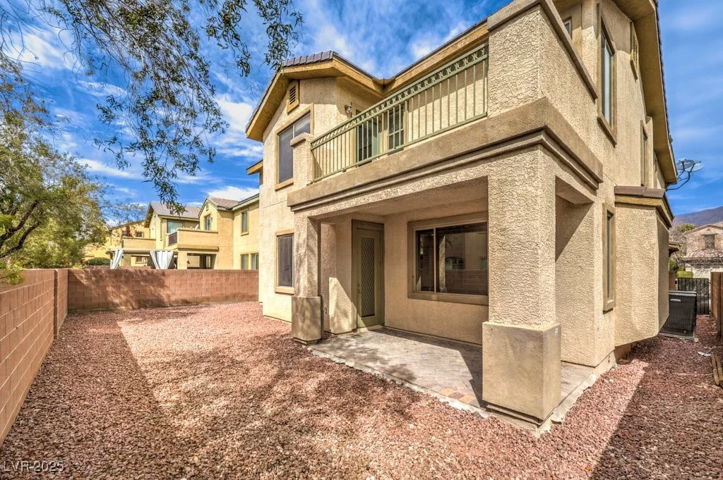 3725 Moonshine Falls, North Las Vegas, NV 89085